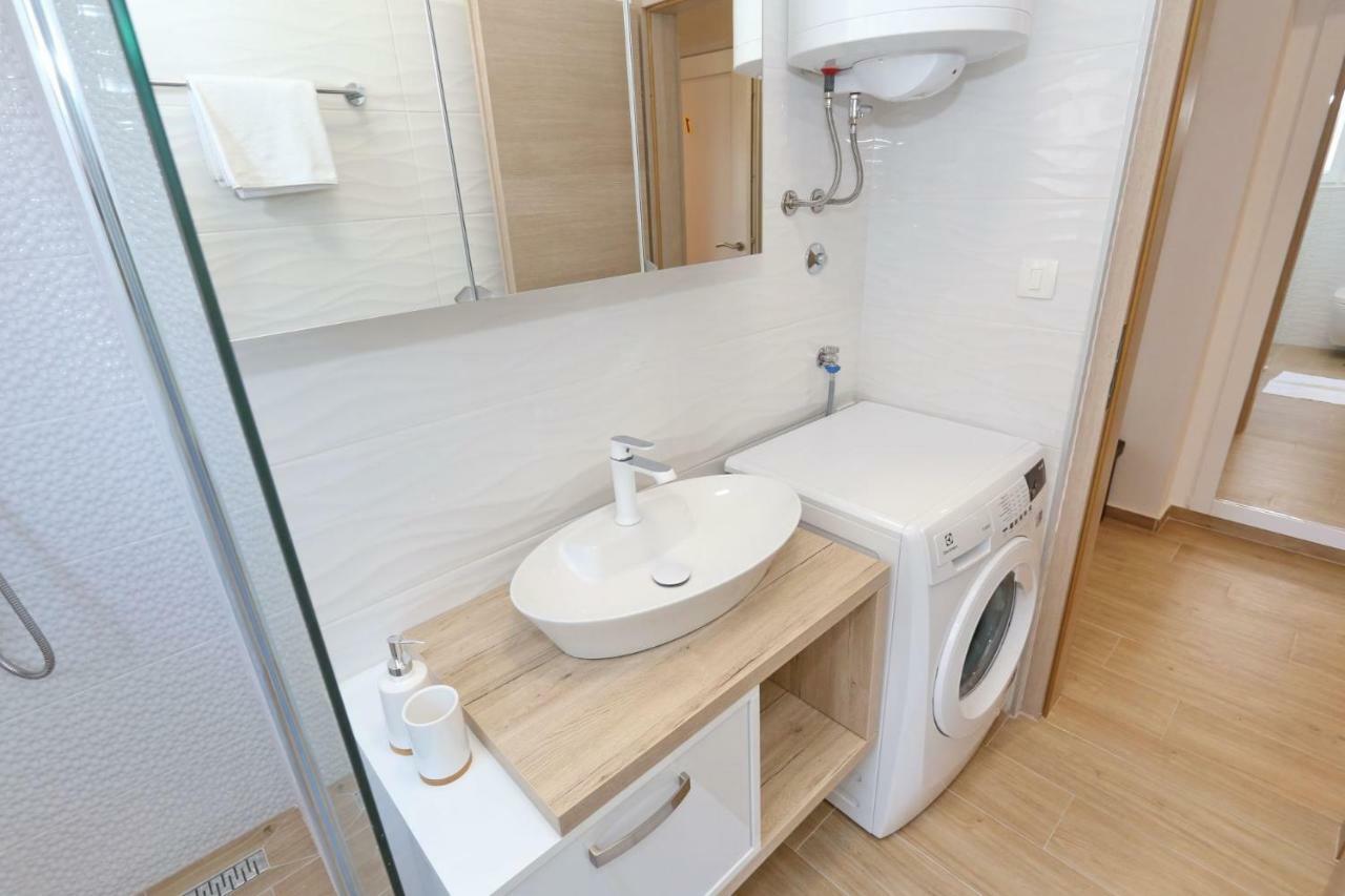 Two New Apartments By The Town Center Задар Екстериор снимка
