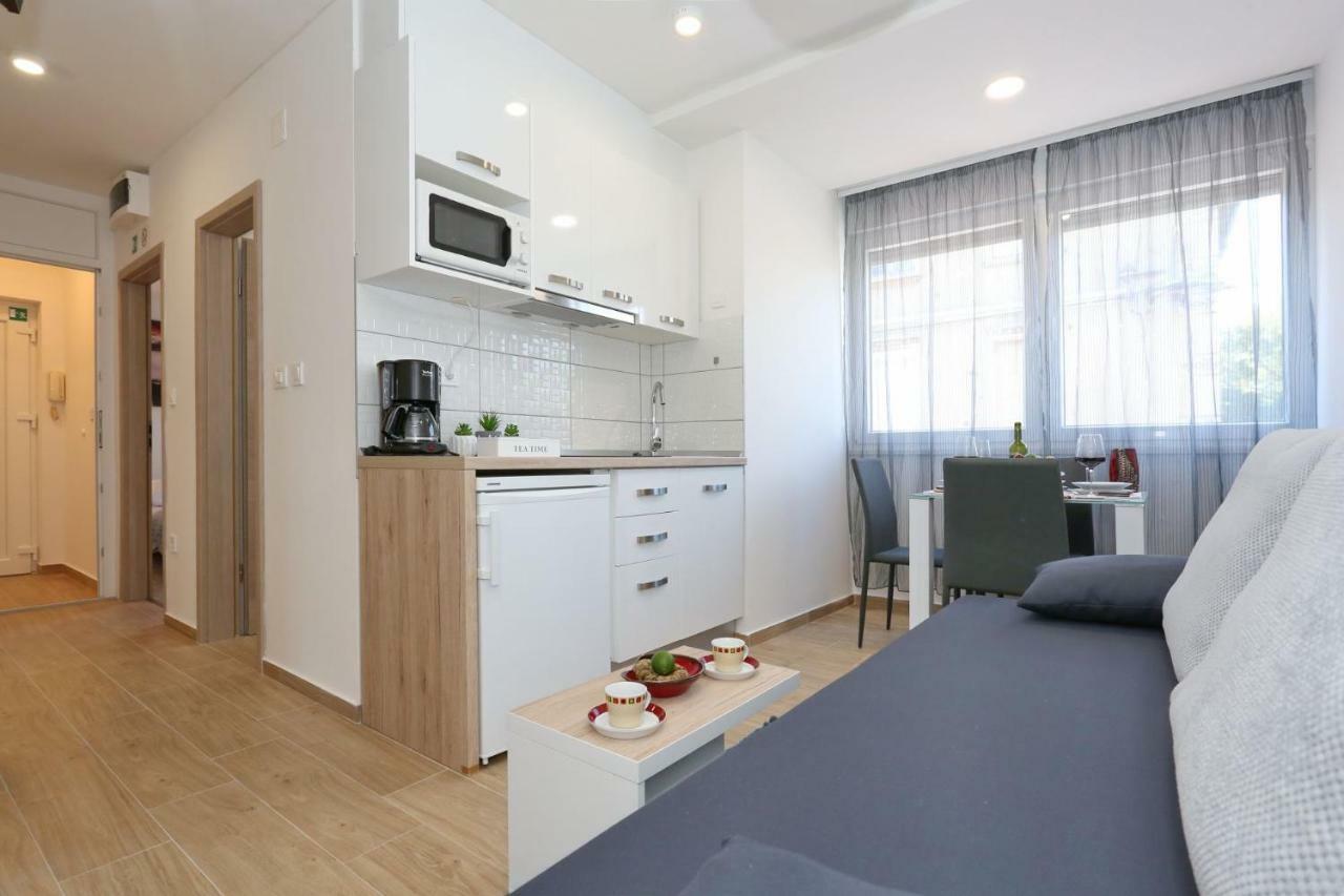 Two New Apartments By The Town Center Задар Екстериор снимка